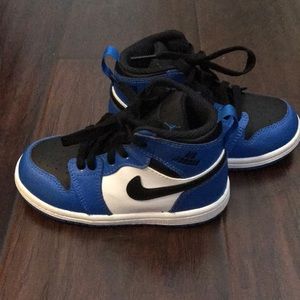 buying jordans from poshmark